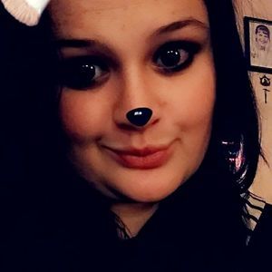 Meet your Posher, Christa